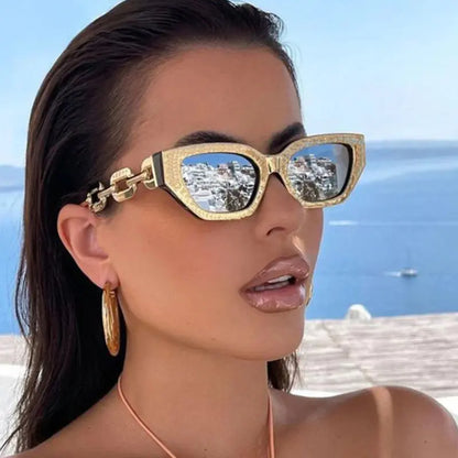New European And American Retro Modern Thick Frame Sunglasses - Trending's Arena Beauty New European And American Retro Modern Thick Frame Sunglasses Eye Products 